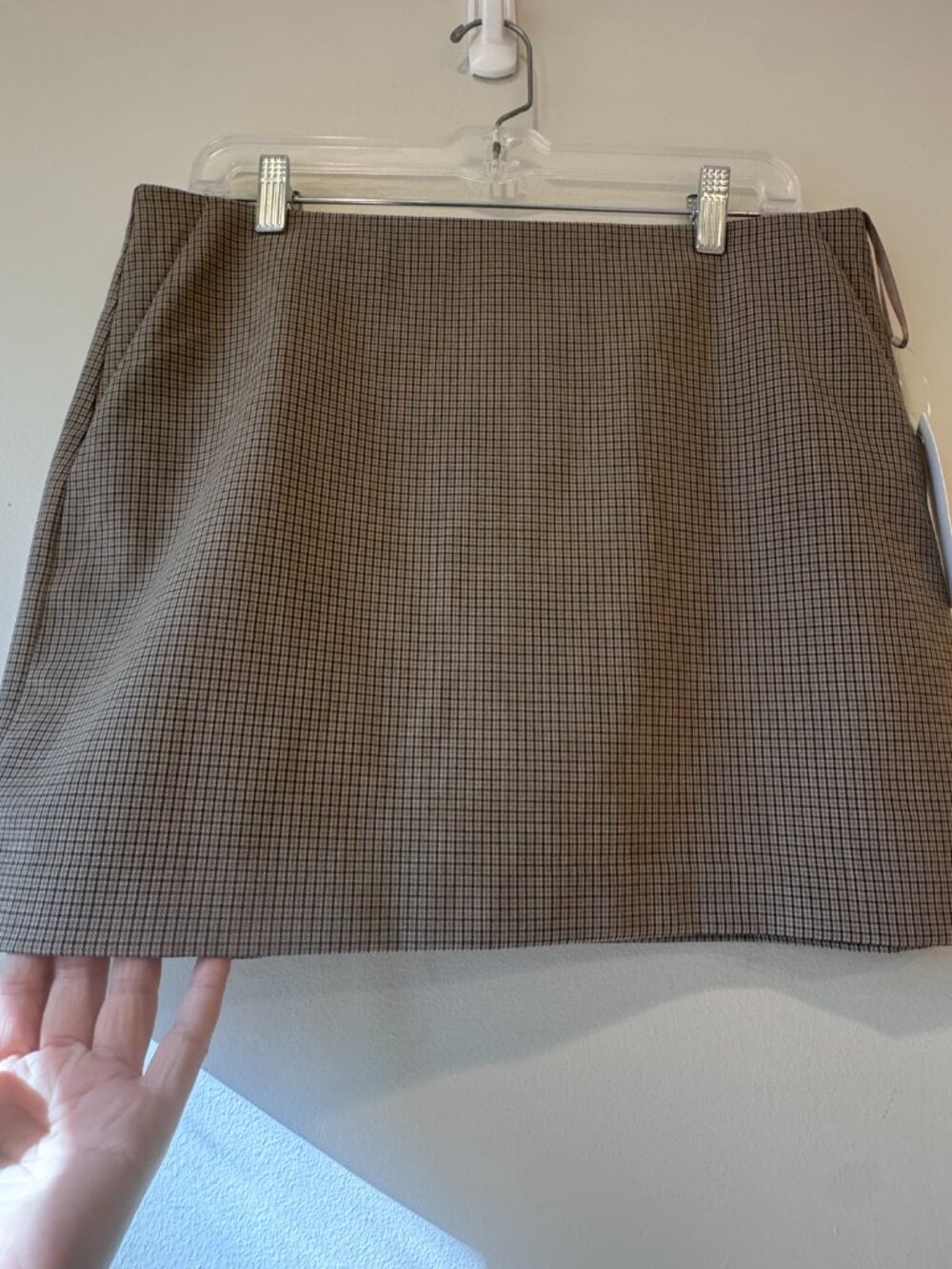 Uniqlo Brown Plaid A-Line Mini Skirt – Size L – Built-In Shorts 🔥 - Picture 7 of 14